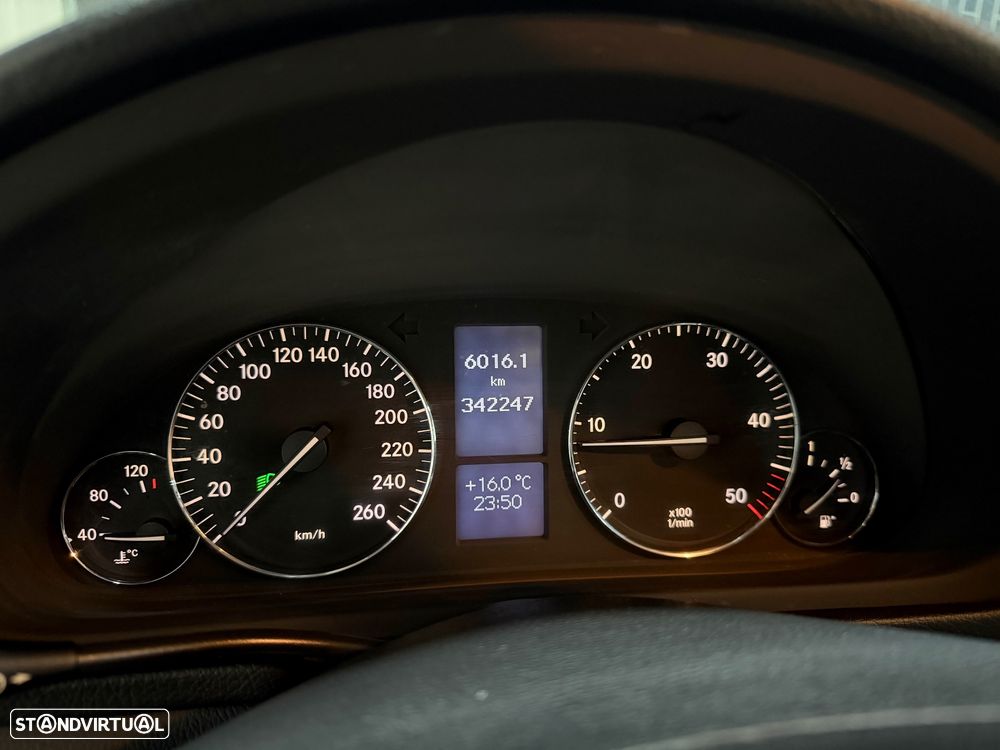 Mercedes-Benz C 220 CDi Sport Coupé Classic - 14