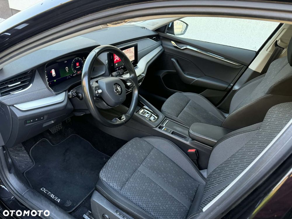 Skoda Octavia 2.0 TDI DSG Ambition - 19