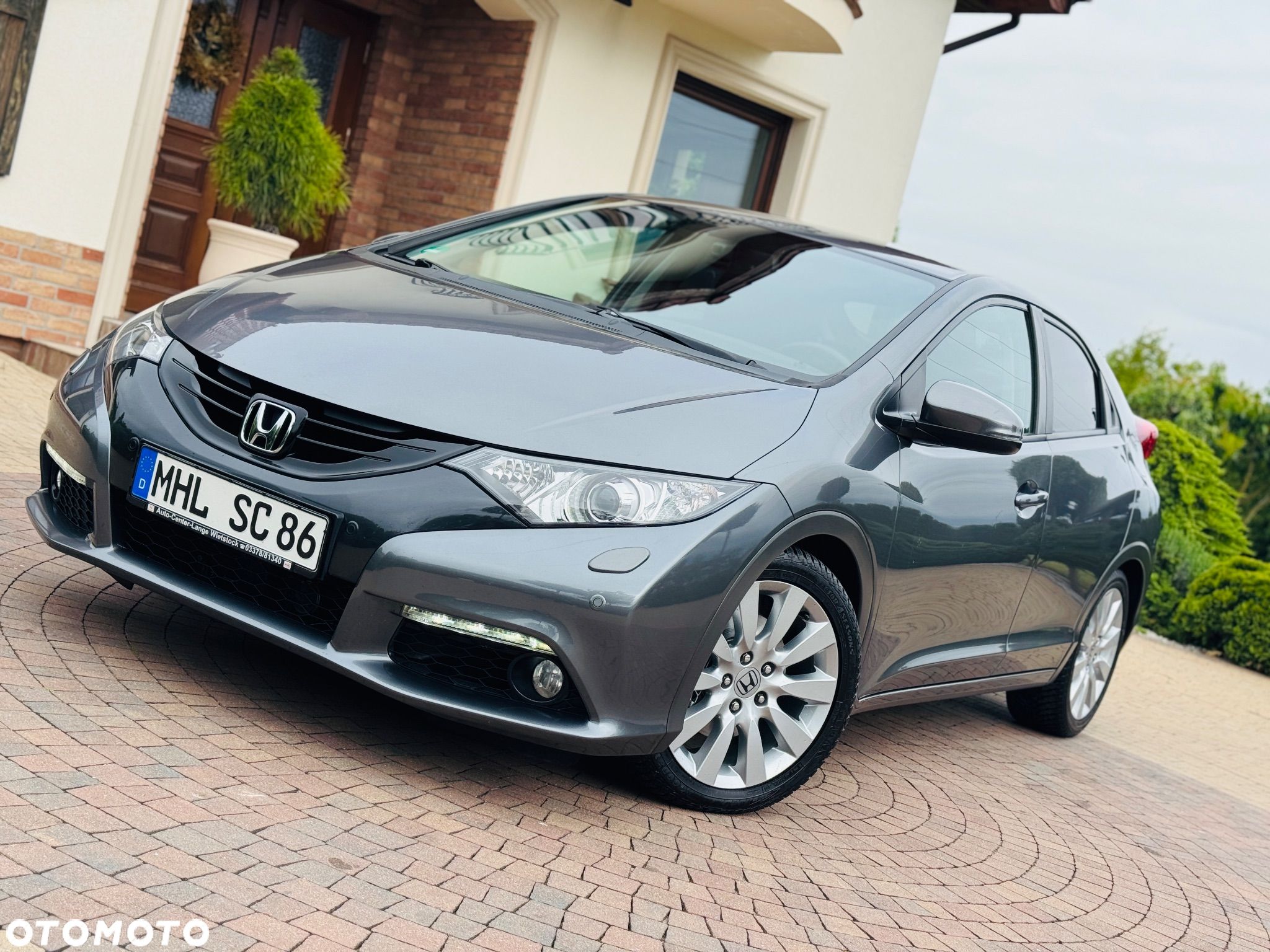 Honda Civic 1.6 i-DTEC Elegance (Honda Connect+) - 1