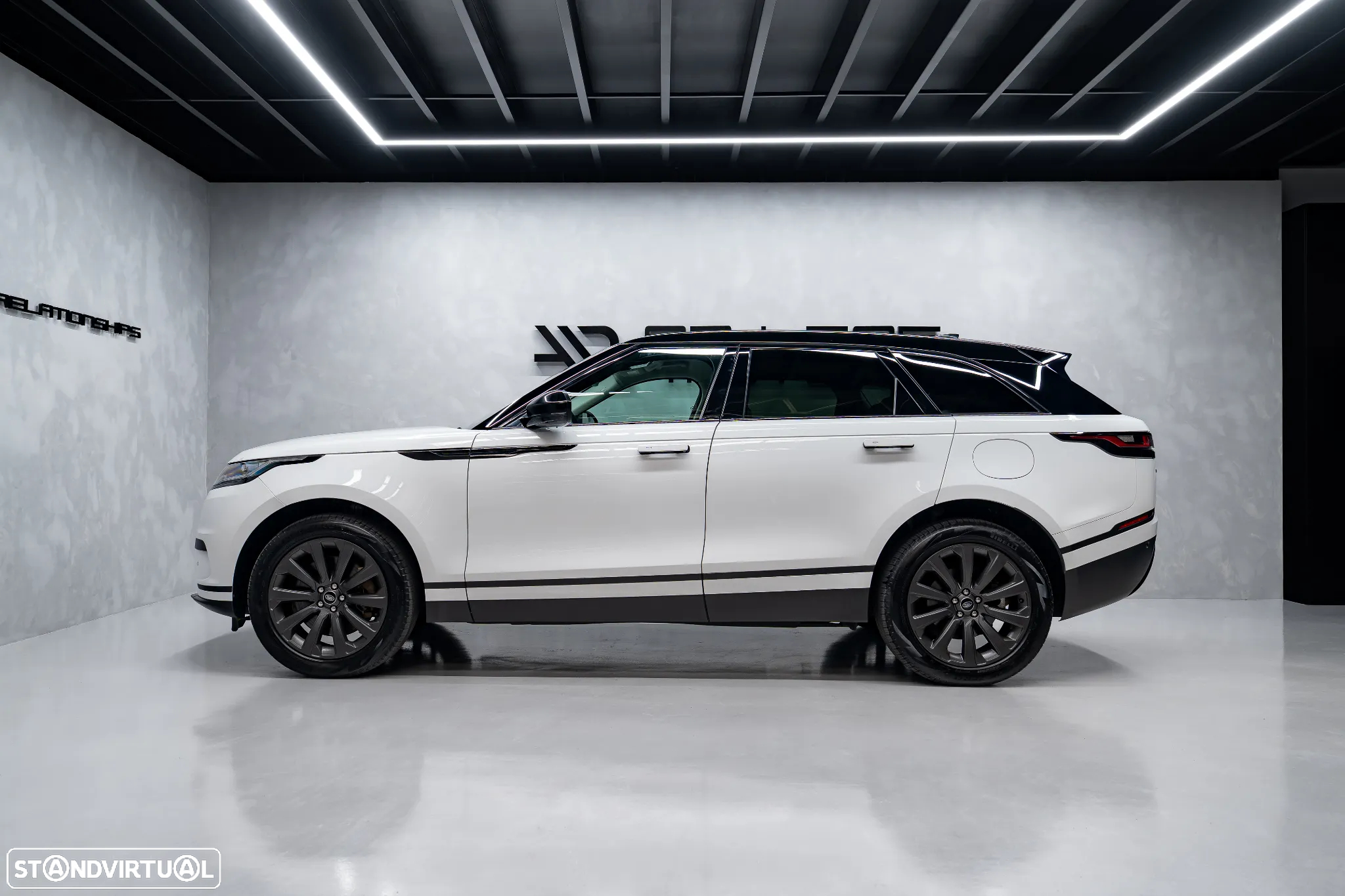 Land Rover Range Rover Velar 2.0 P400e AWD R-Dynamic SE - 13