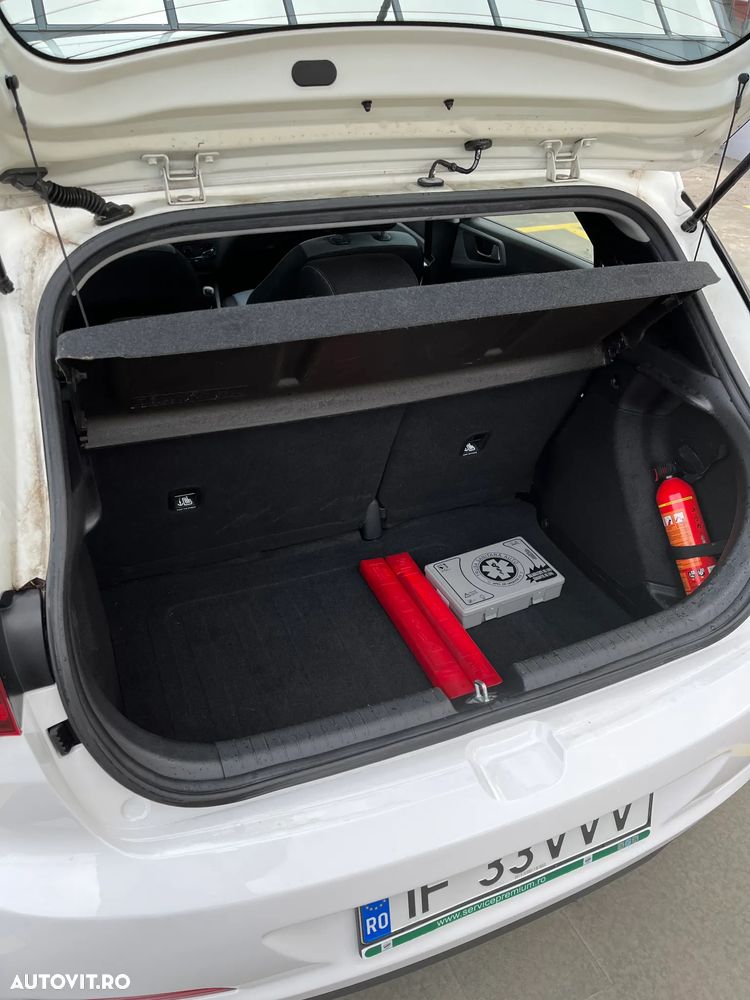 Hyundai i20 1.25 84CP M/T Comfort - 6