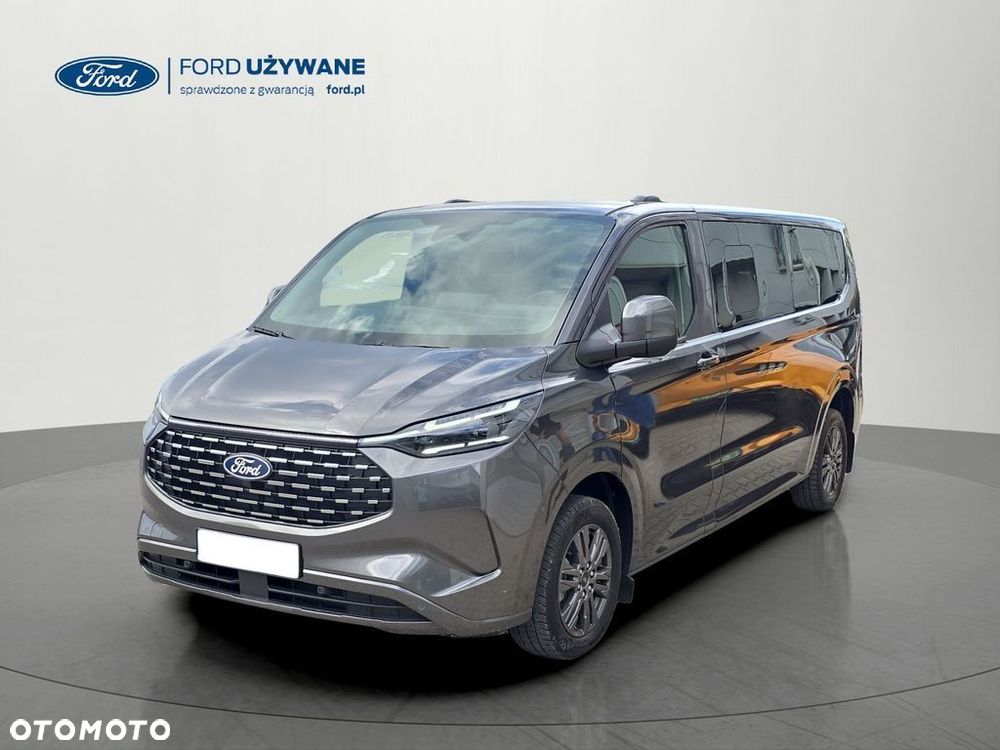 Ford Tourneo Custom - 1