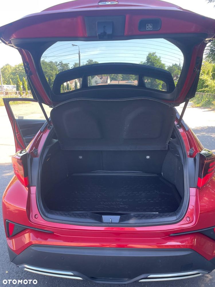 Toyota C-HR - 4