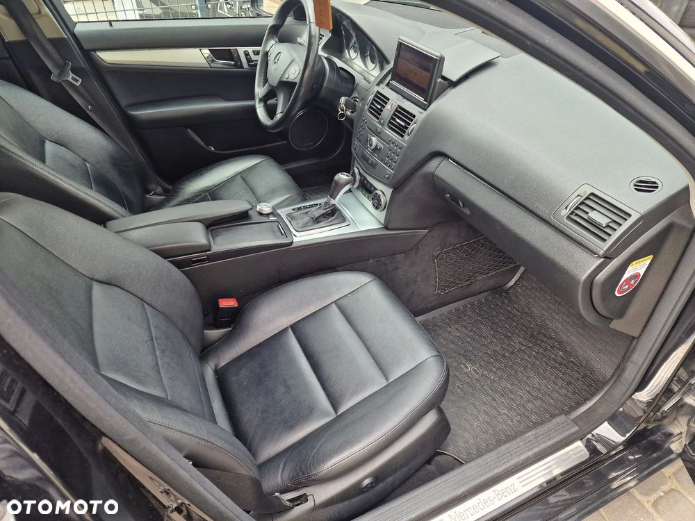 Mercedes-Benz Klasa C 320 CDI Avantgarde 4-Matic - 10