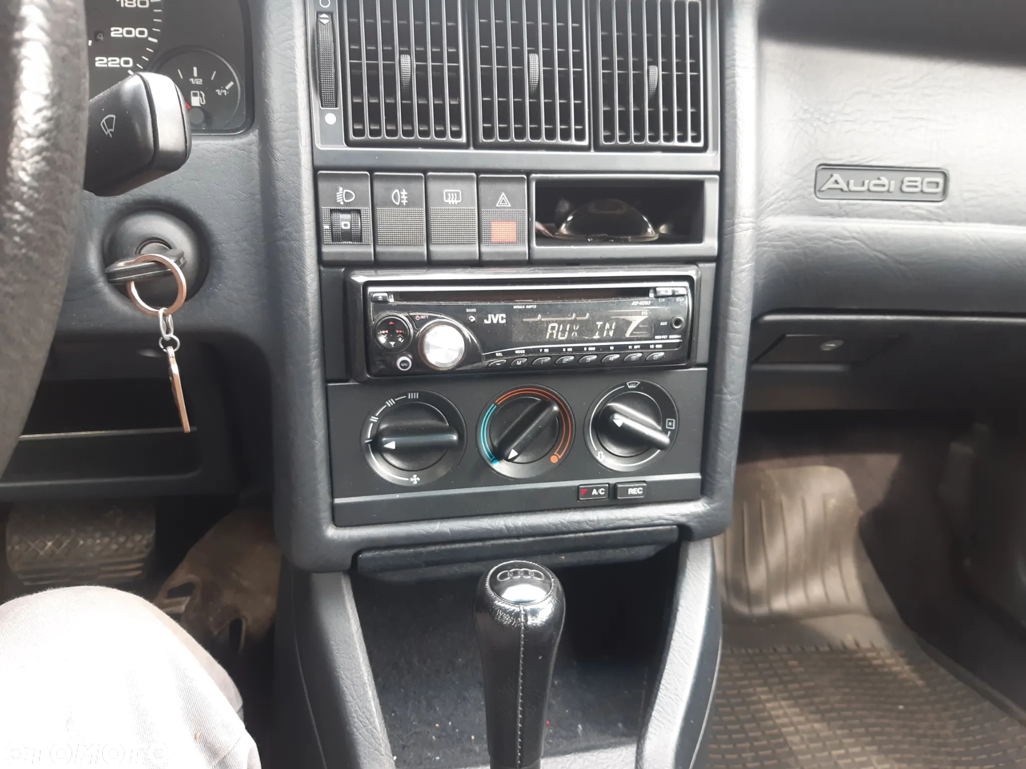 Audi 80 2.0 E - 7