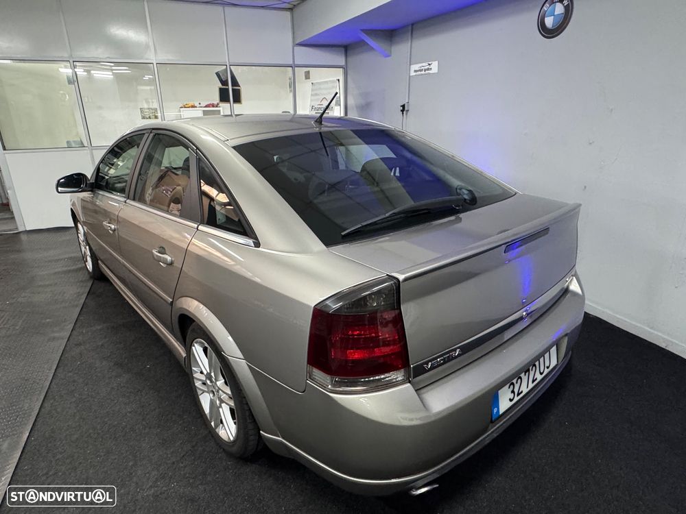Opel Vectra GTS 2.2 DTi - 8