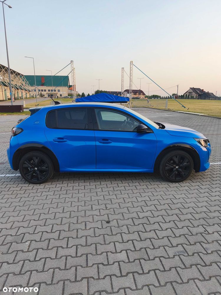 Peugeot 208 - 4