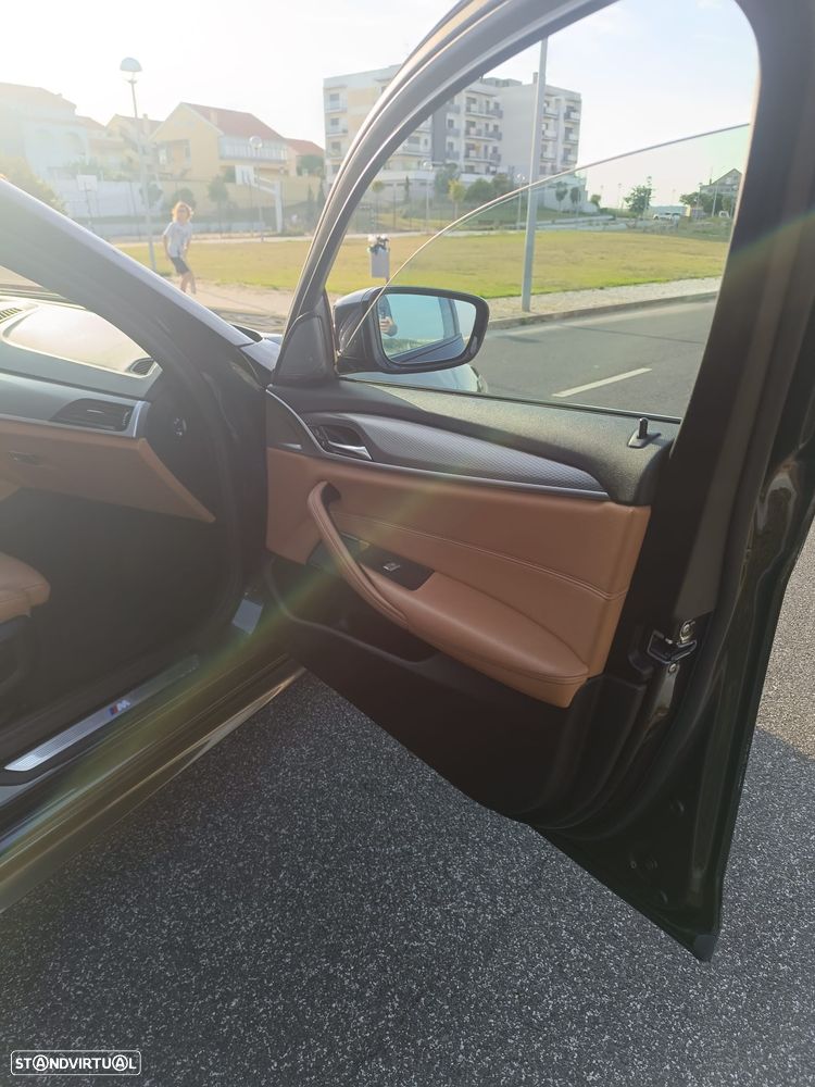 BMW 530 e iPerformance Pack M - 11
