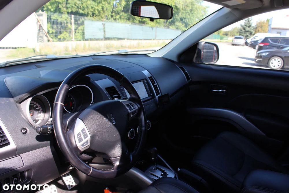 Peugeot 4007 - 15