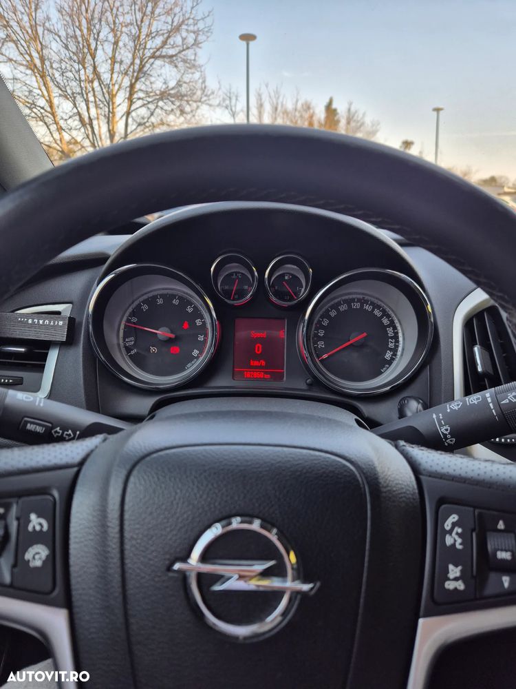 Opel Astra 1.4 Turbo - 9