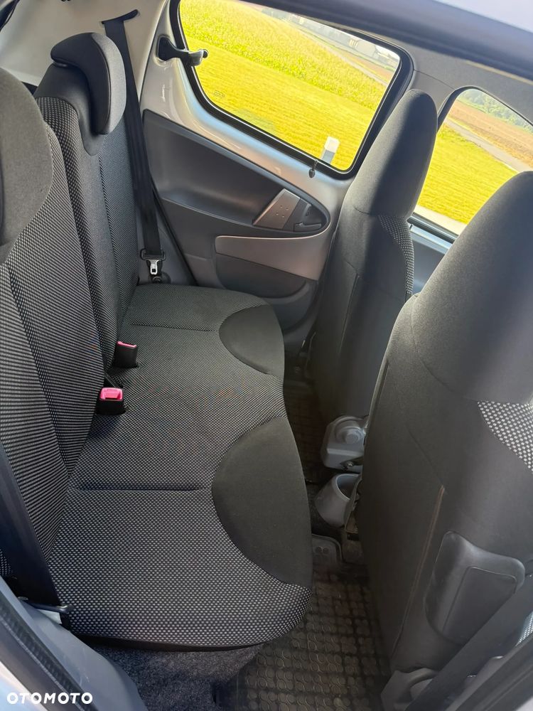 Toyota Aygo - 24