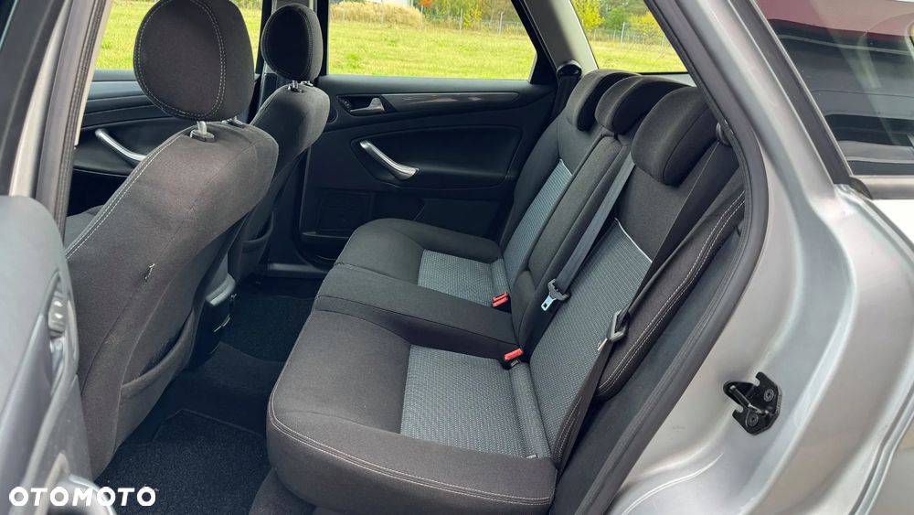Ford Mondeo 2.0 TDCi Titanium - 12