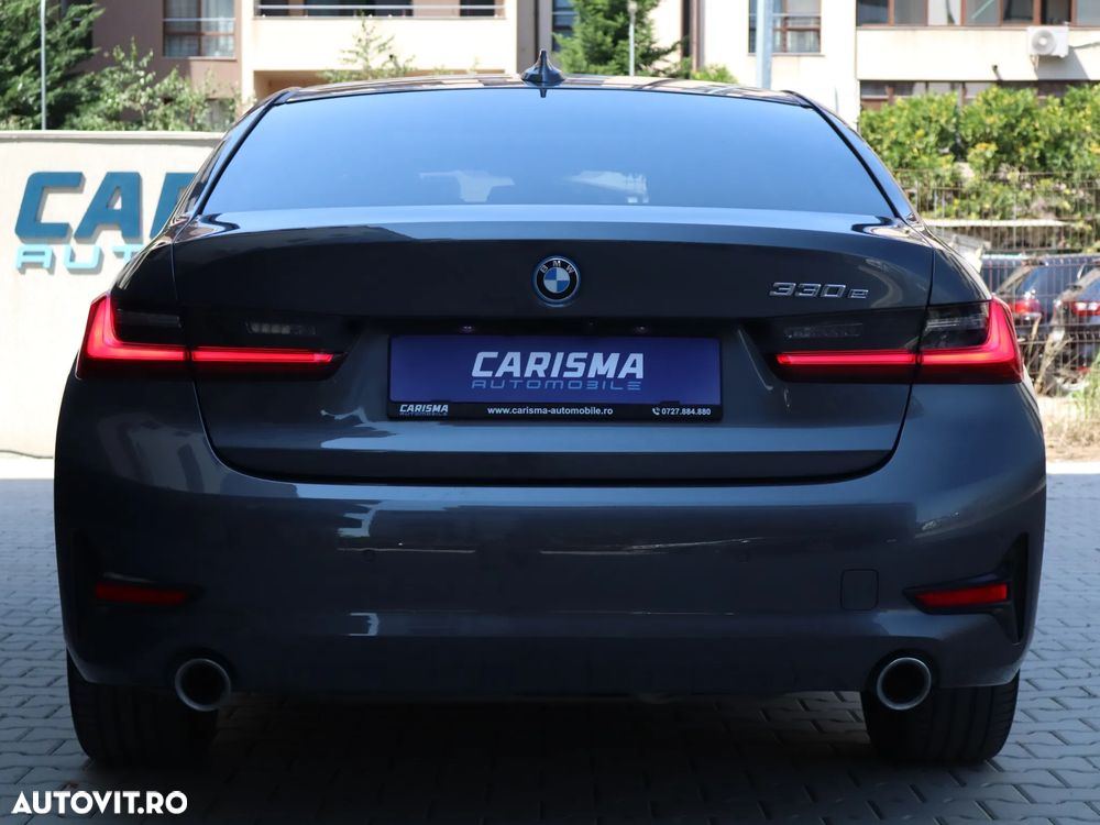 BMW Seria 3 330e Aut. Sport Line - 4