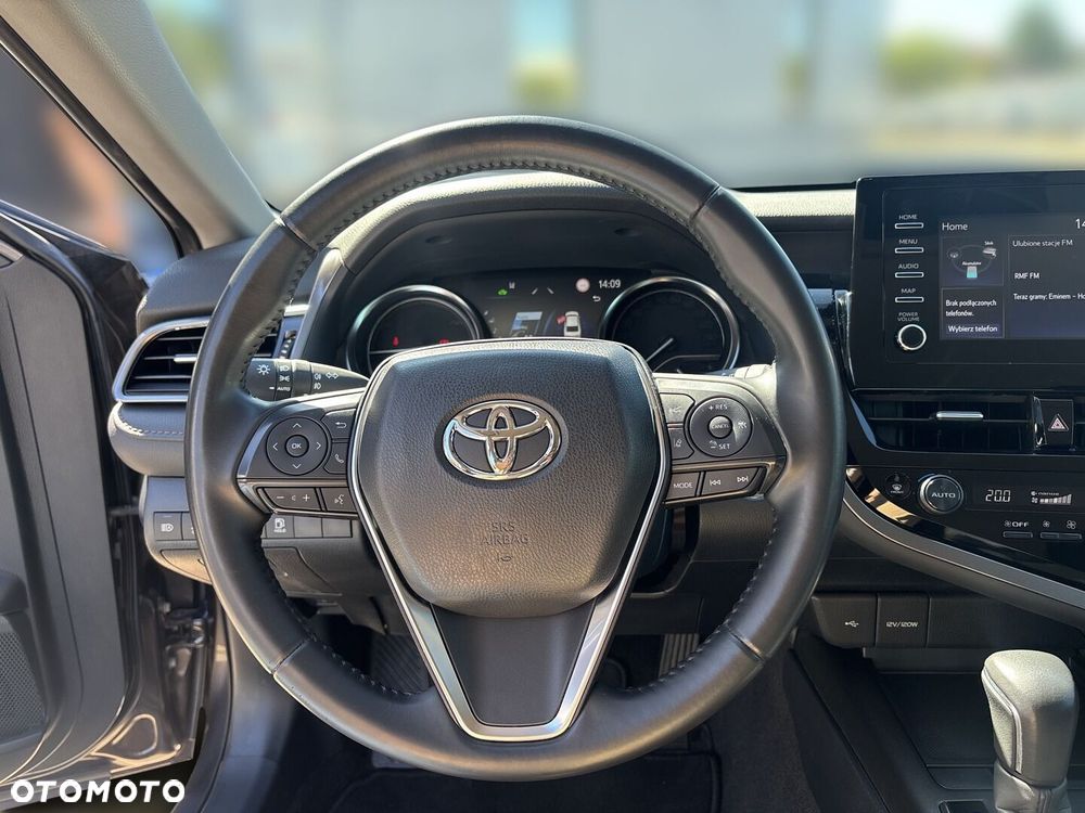 Toyota Camry 2.5 Hybrid Comfort CVT - 18