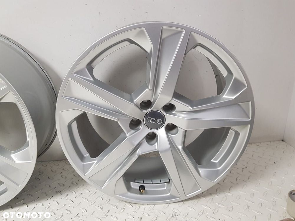 FABRYCZNIE NOWY ORYGINALNY KOMPLET FELG ALUMINIOWYCH ALUFELGI AUDI A6 C8  A7 Q7 8.0J x 19 5x112 ET27 - 4