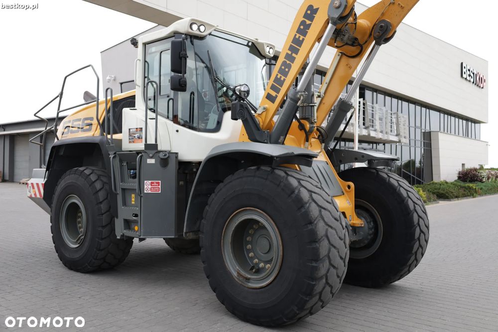 Liebherr 556 XPower - 21