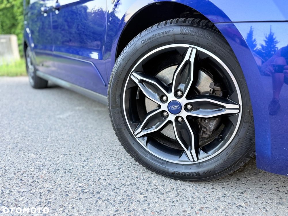 Ford Tourneo Connect Grand - 12