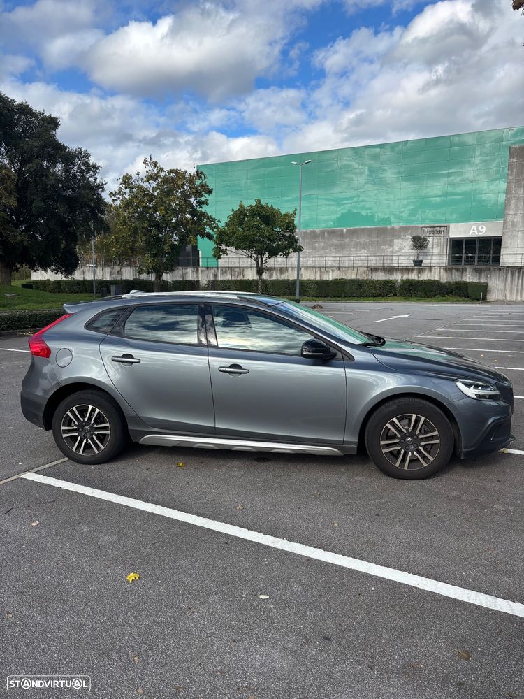Volvo V40 2.0 D3 Kinetic Geartronic - 3