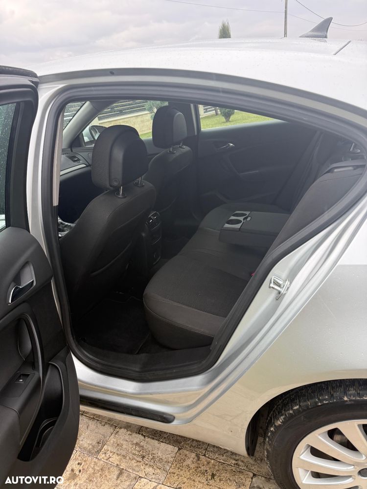 Opel Insignia 2.0 CDTI Active - 9