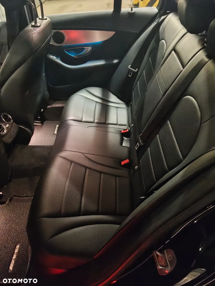 Mercedes-Benz Klasa C 200 4-Matic 9G-TRONIC - 11