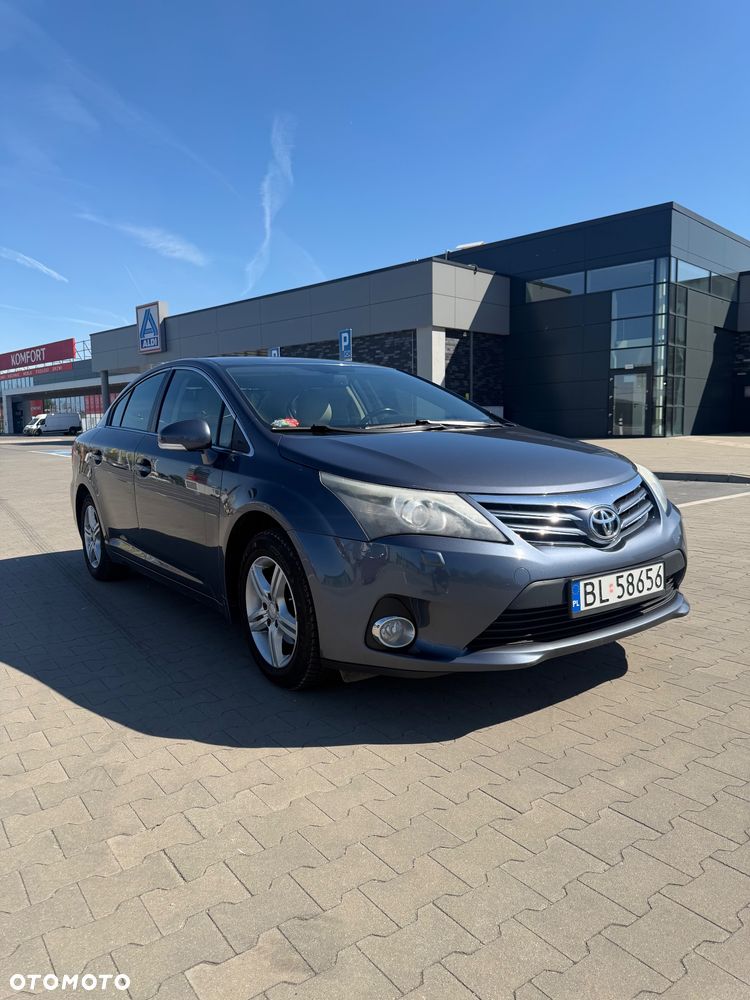 Toyota Avensis 2.0 Premium MS - 4