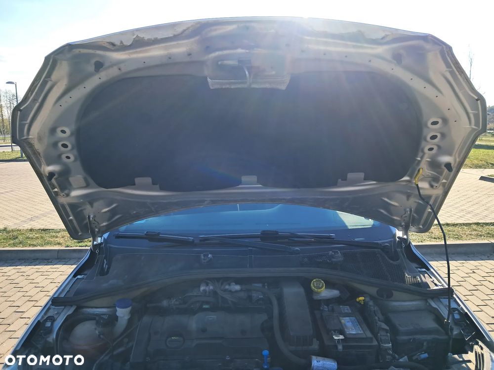 Peugeot 301 1.6 VTi Active - 17