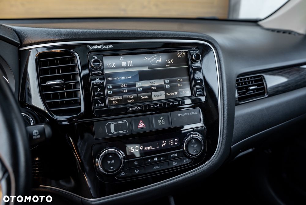 Mitsubishi Outlander 2.2 DI-D 4WD Automatik Invite - 35