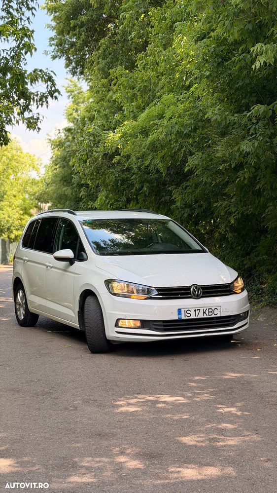 Volkswagen Touran - 19