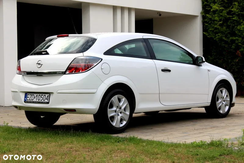 Opel Astra GTC 1.6 Catch me - 17