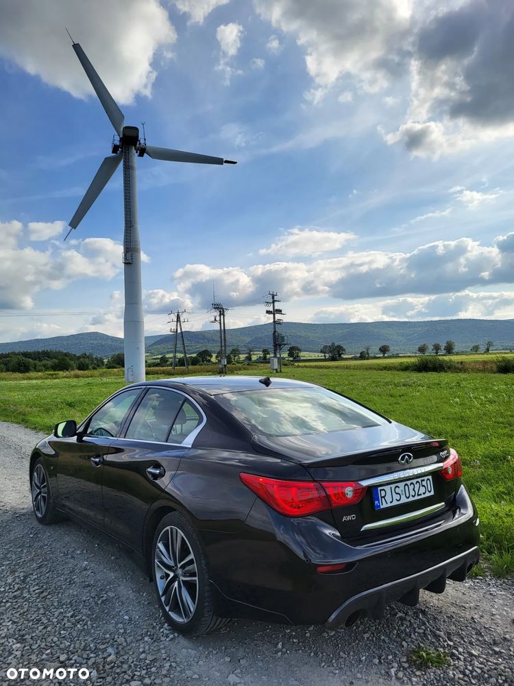Infiniti Q50 - 2