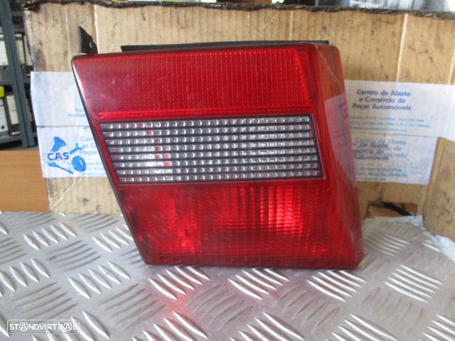 Farol Tras STOP1359 LANCIA DEDRA 1992 SW ESQ ORIGINAL - 1