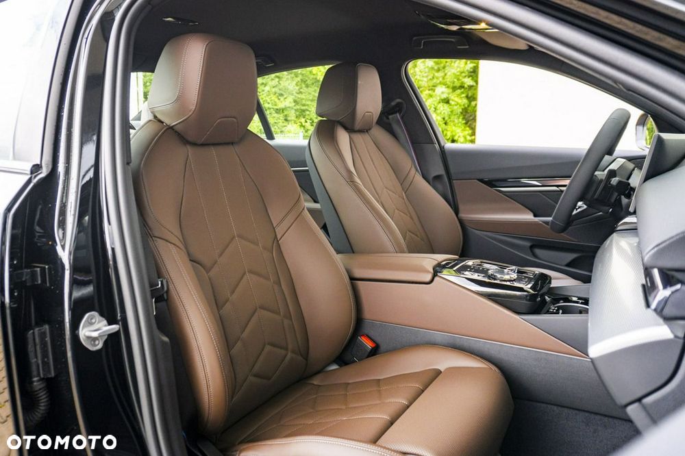 BMW Seria 5 - 26