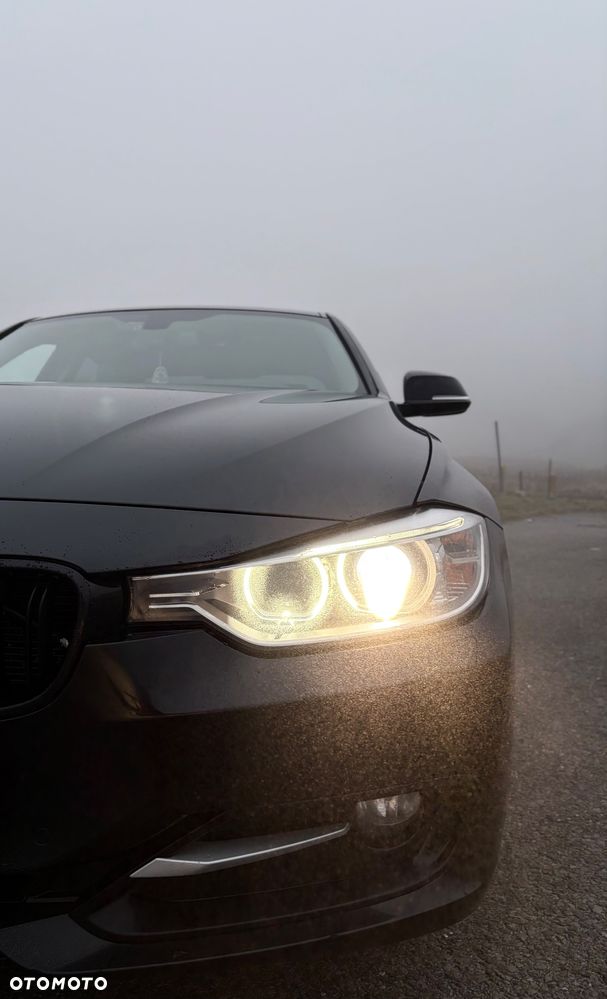 BMW Seria 3 320d - 3