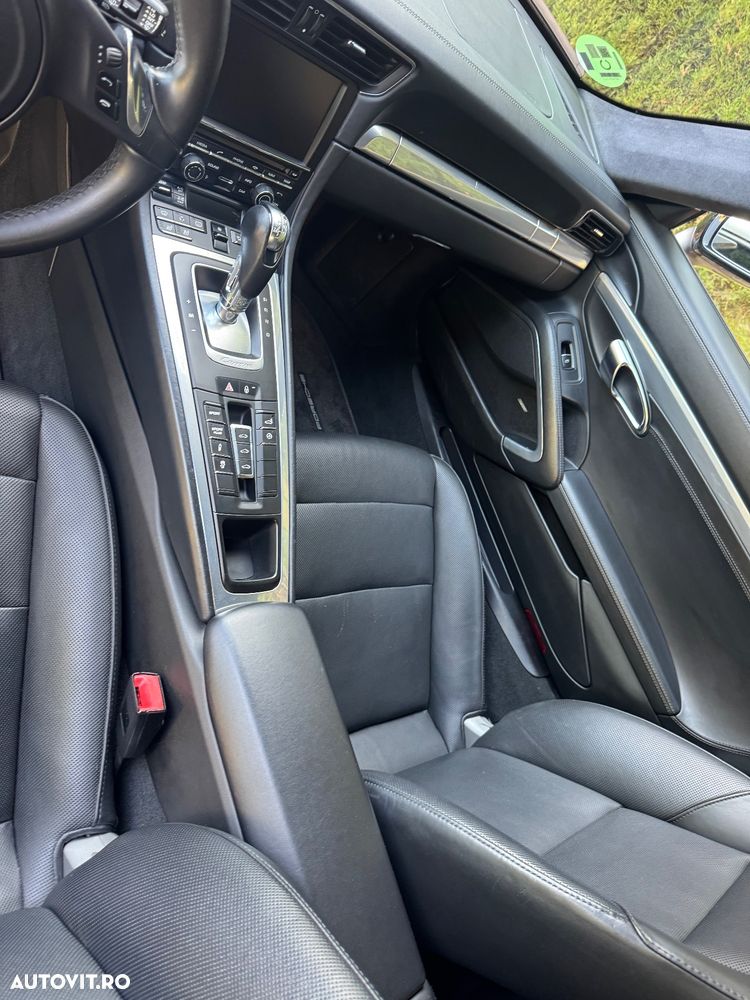 Porsche 911 Carrera PDK Black Edition - 10