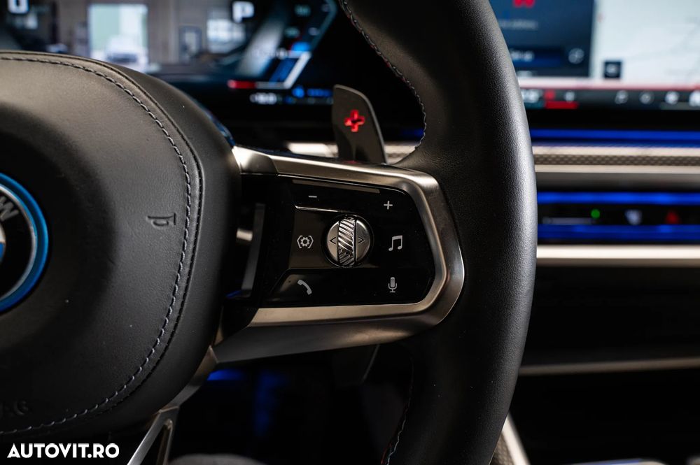 BMW M7 M760e xDrive - 20