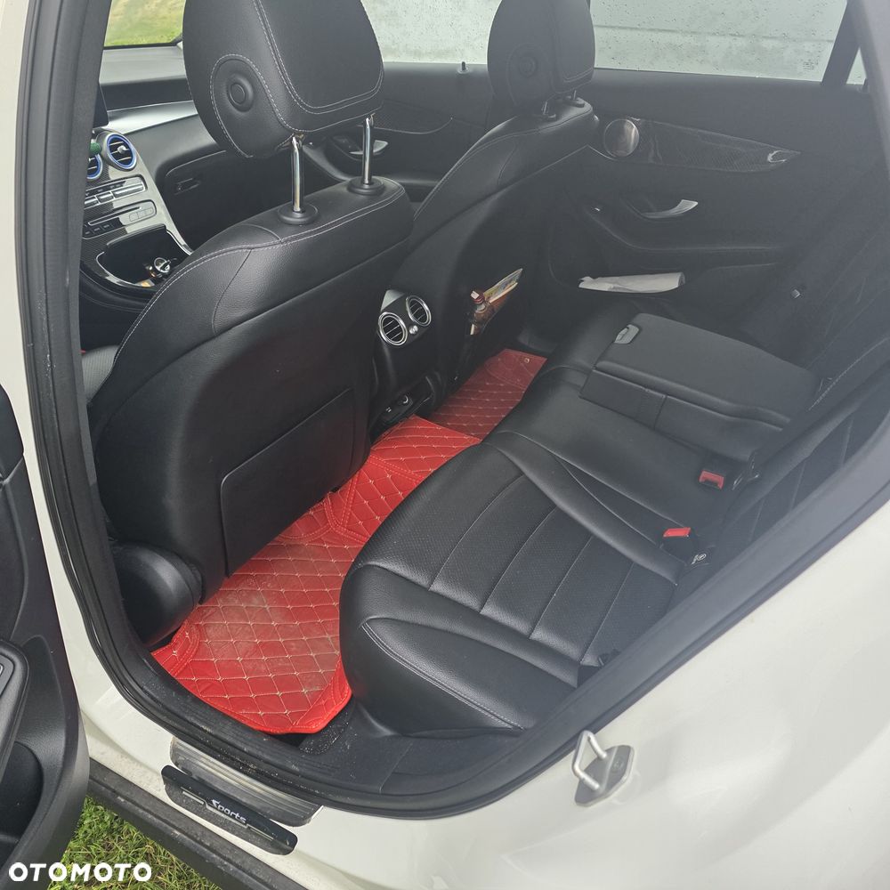 Mercedes-Benz GLC 300 4-Matic - 3