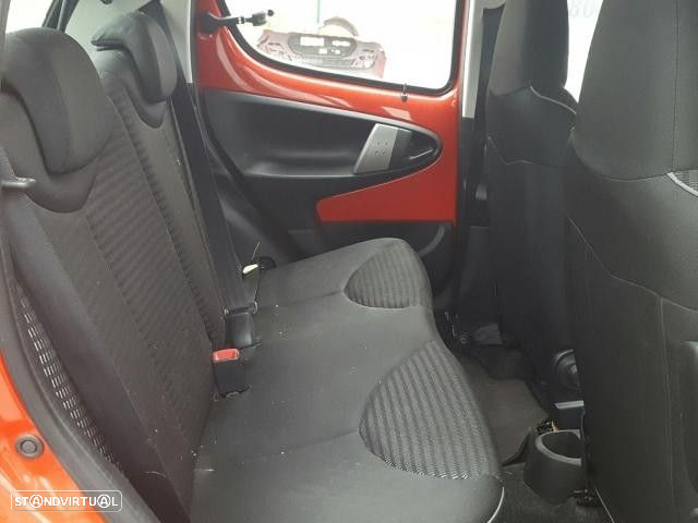 Peças Peugeot 107 1.0i 2013 - 10