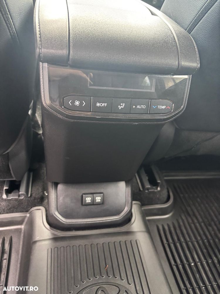 Toyota Highlander 2.5 L Dynamic Force 248CP Exclusive Pearly - 21
