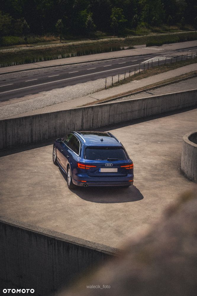 Audi A4 Avant 2.0 TDI S tronic - 4