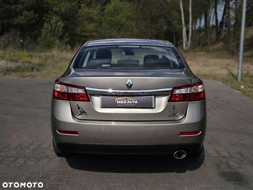 Renault Latitude - 2
