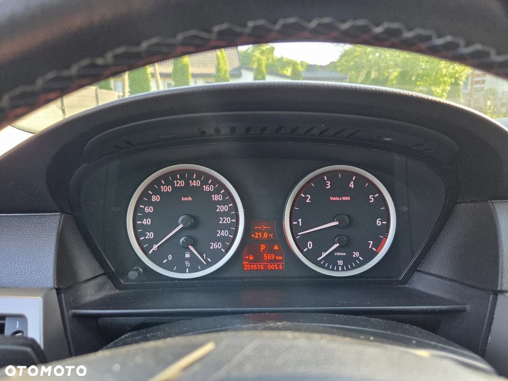 BMW Seria 5 - 30