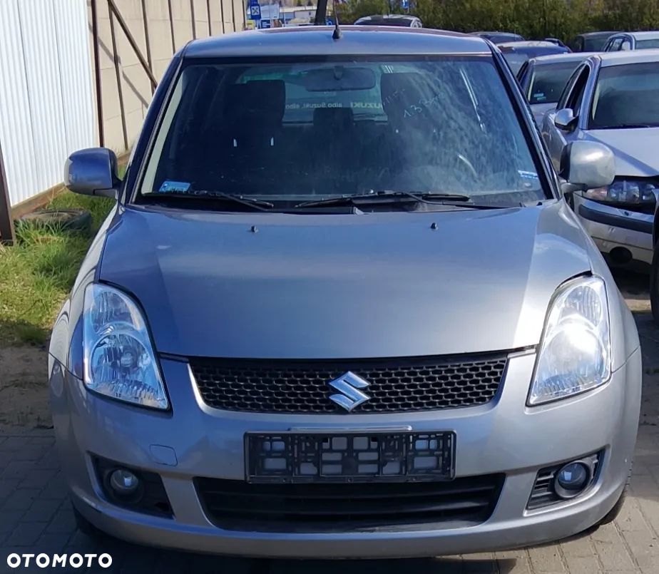 SUZUKI SWIFT - 2