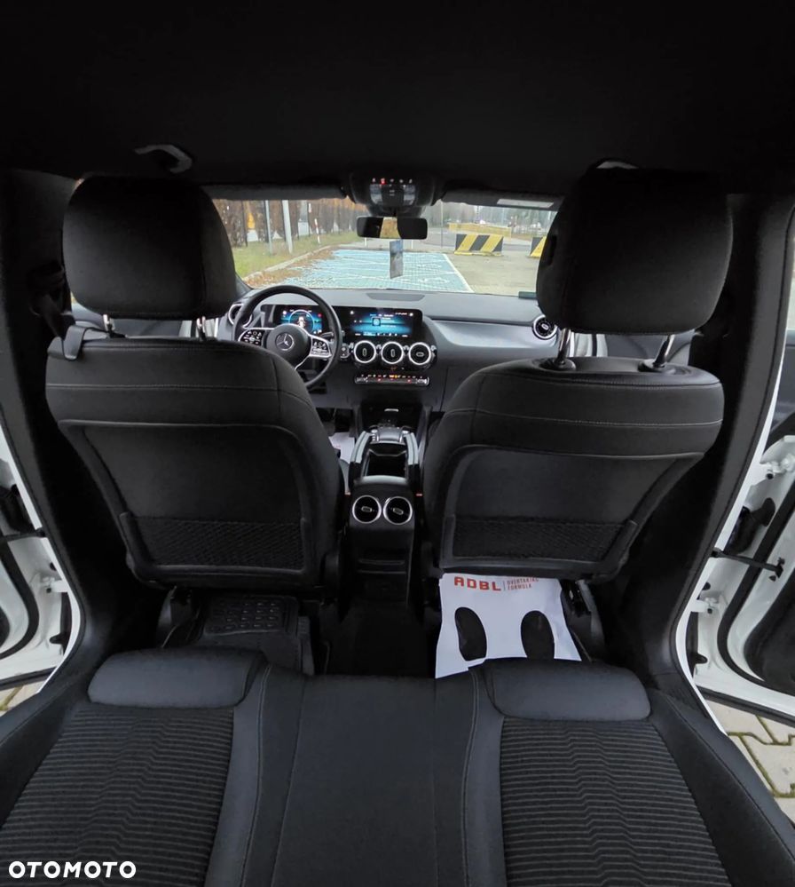 Mercedes-Benz GLA 200 Business Edition - 27