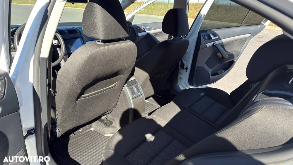 Skoda Octavia 1.4 TSI Business - 9