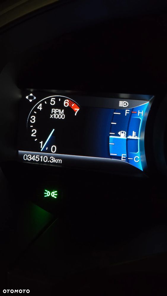 Ford Edge - 10