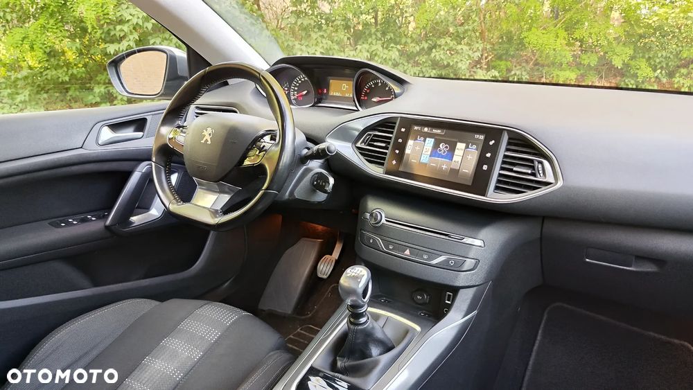 Peugeot 308 BlueHDi 150 Stop & Start Allure - 32