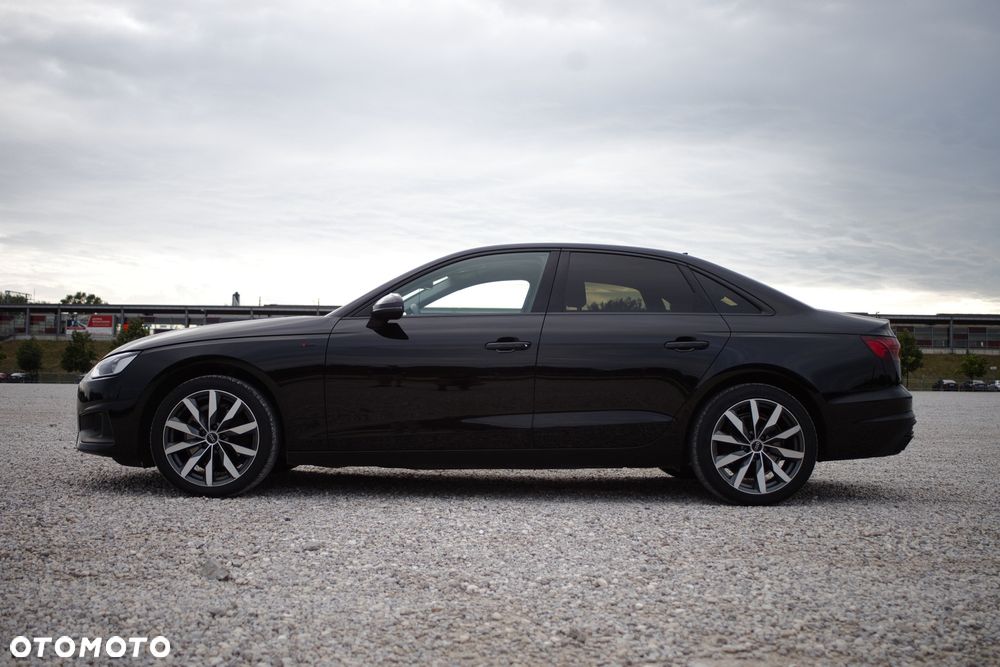 Audi A4 Limousine 35 TFSI mHEV S Line S tronic - 21