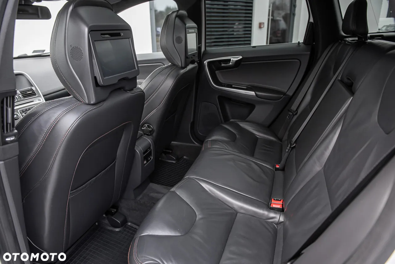 Volvo XC 60 D5 AWD Summum - 28
