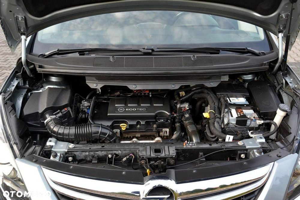 Opel Zafira 1.4 T Cosmo - 34