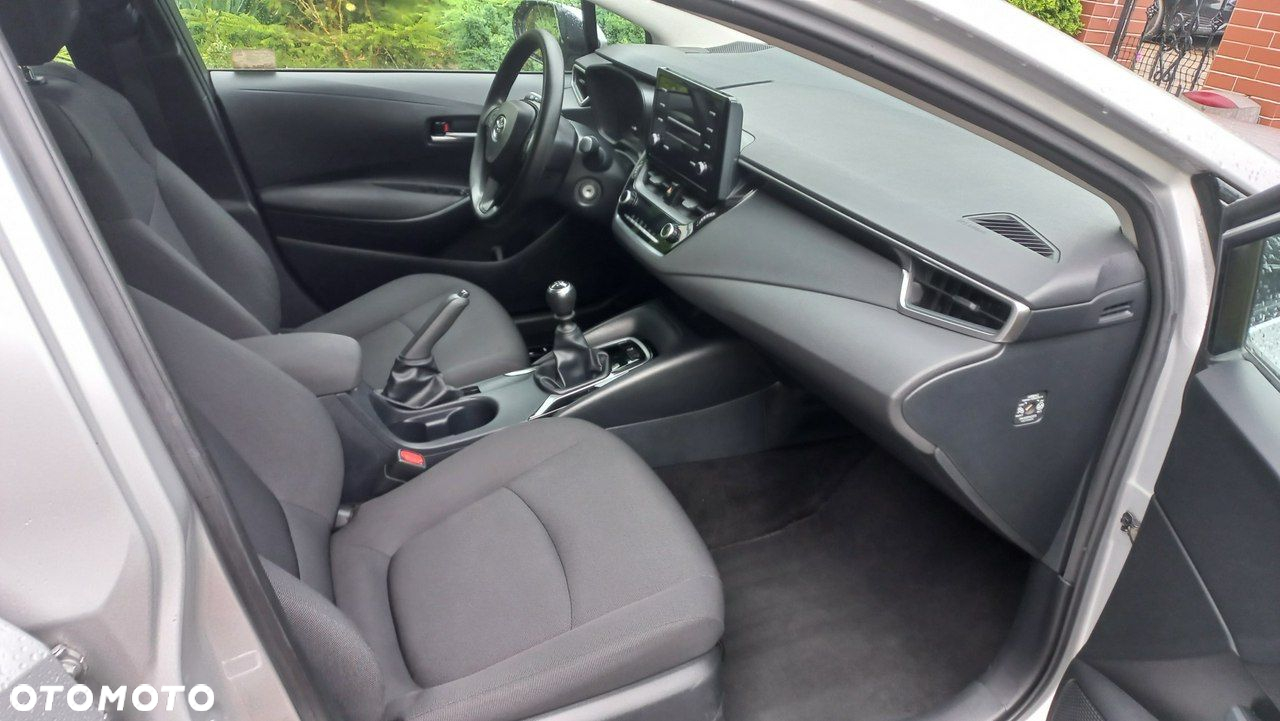 Toyota Corolla - 27